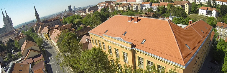 Deset godina imaju samo odlikaše