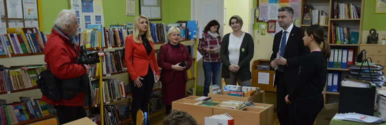 Gradonačelnik u školskoj knjižnici