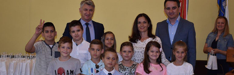 Župan ugostio nagrađene učenike osnovnih i srednjih škola