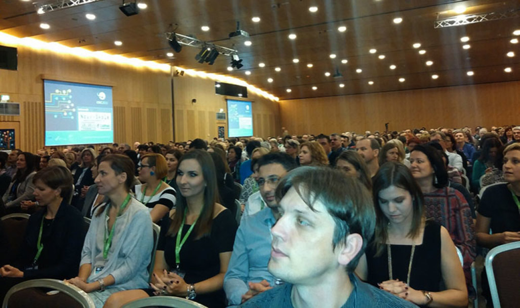 Dubrovnik je treći put domaćin CARNetove korisničke konferencije CUC, koja se održava u hotelu Valamar Lacroma Dubrovnik. U radnoj atmosferi prisutno je 860 sudionika konferencije pod naslovom “Nove-Škole“ 