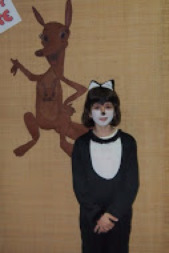 U ulozi voditeljice bila je učenica Vanja Vučinić, odjevena kao Felix the Cat, poznati lik iz australskog crtića.