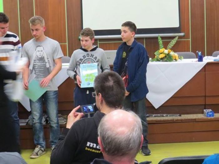 Ekipa RoboOtočac |  Goran Kranjčević i Hrvoje Brajković, KMT Otočac, drugo mjesto u kategoriji Rescue Line Secondary