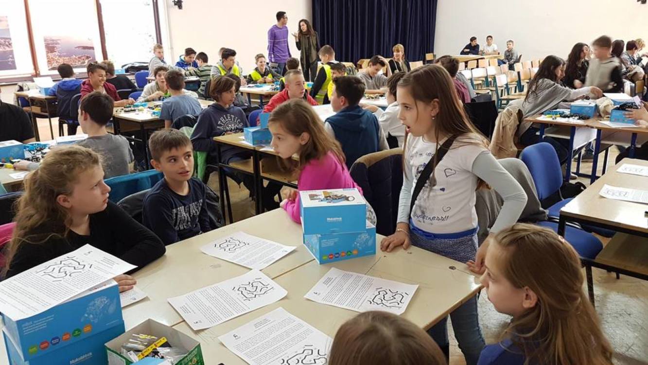 U ovih 11 regionalnih centara [Bjelovar, Ozalj, Makarska, Našice, Popovača, Rijeka, Trenkovo, Split, Vinkovci, Čakovec i Samobor] počela je CROATIAN MAKERS LIGA.