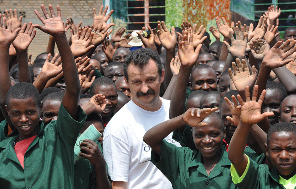 Fra Ivica PERIĆ i presretna afrička mladost 