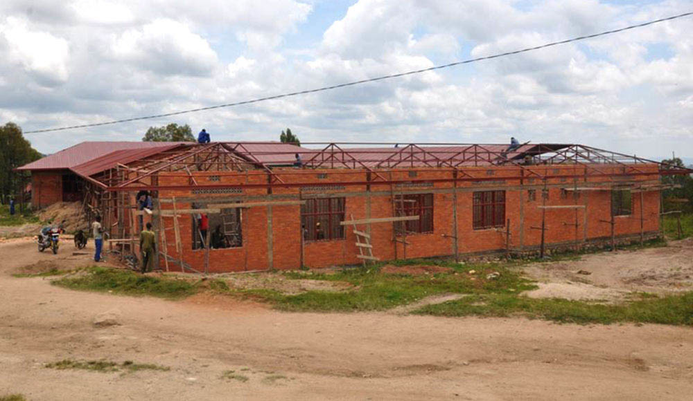 Od 2011. do prošlog vikenda u župi Kivumu narasle su dvije školske zgrade