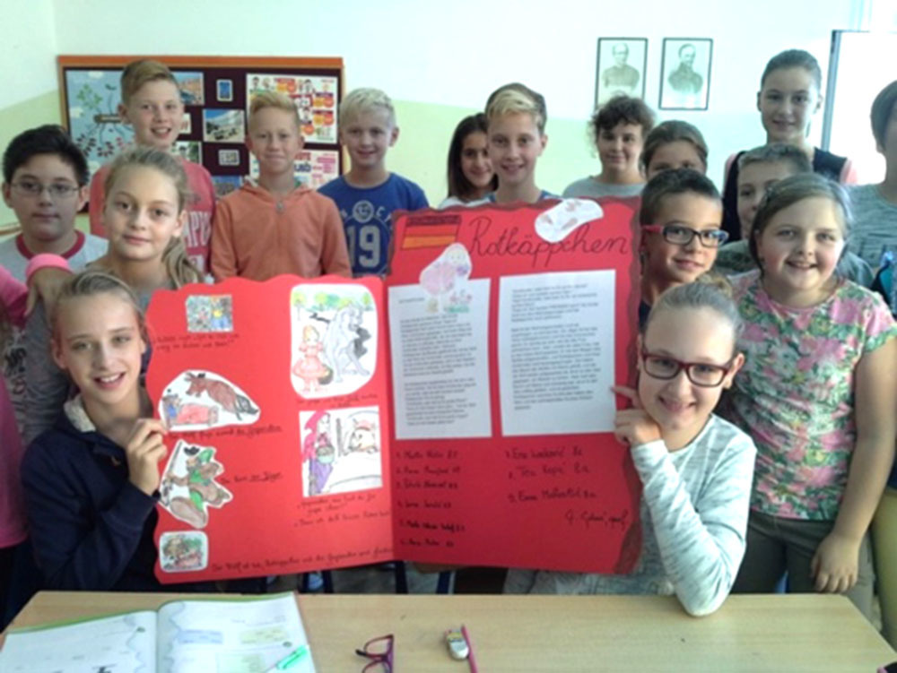 Učenici jastrebarske OŠ 'Ljubo Babić', osim, naravno, materinjeg hrvatskog jezika, mogu učiti i tri strana jezika: engleski, njemački i talijanski, pa su i oni na svoj način obilježili Europski dan jezika.