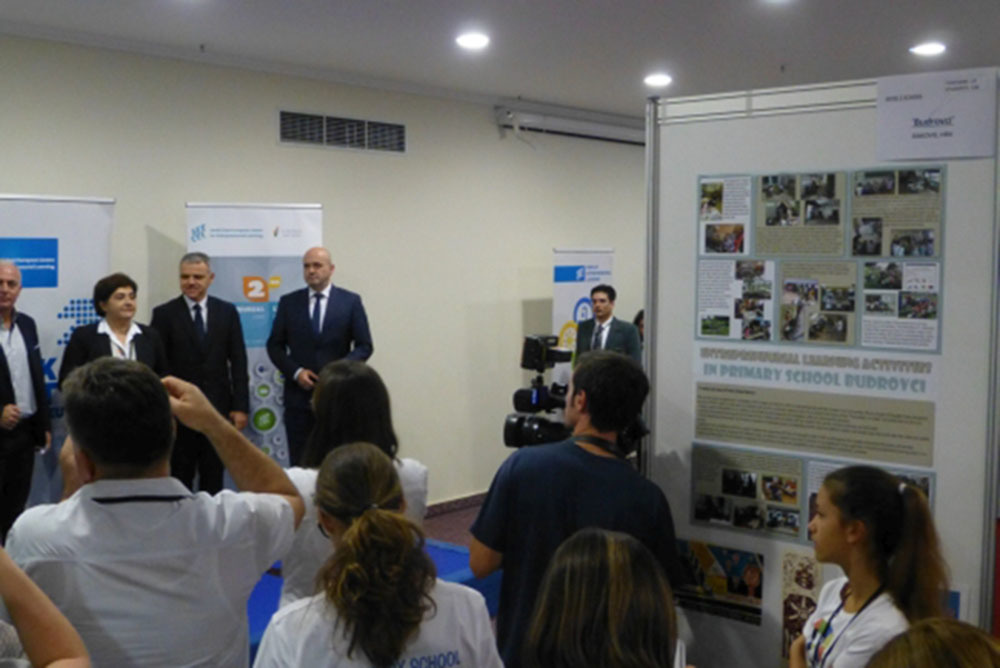 U protekle dvije godine Osnovna škola Budrovci sudjelovala je u Projektu poduzetničkog učenja koji je inicirala organizacija SEECEL (Regionalni centar za razvoj poduzetničkih kompetencija za zemlje jugoistočne Europe) iz Zagreba. 