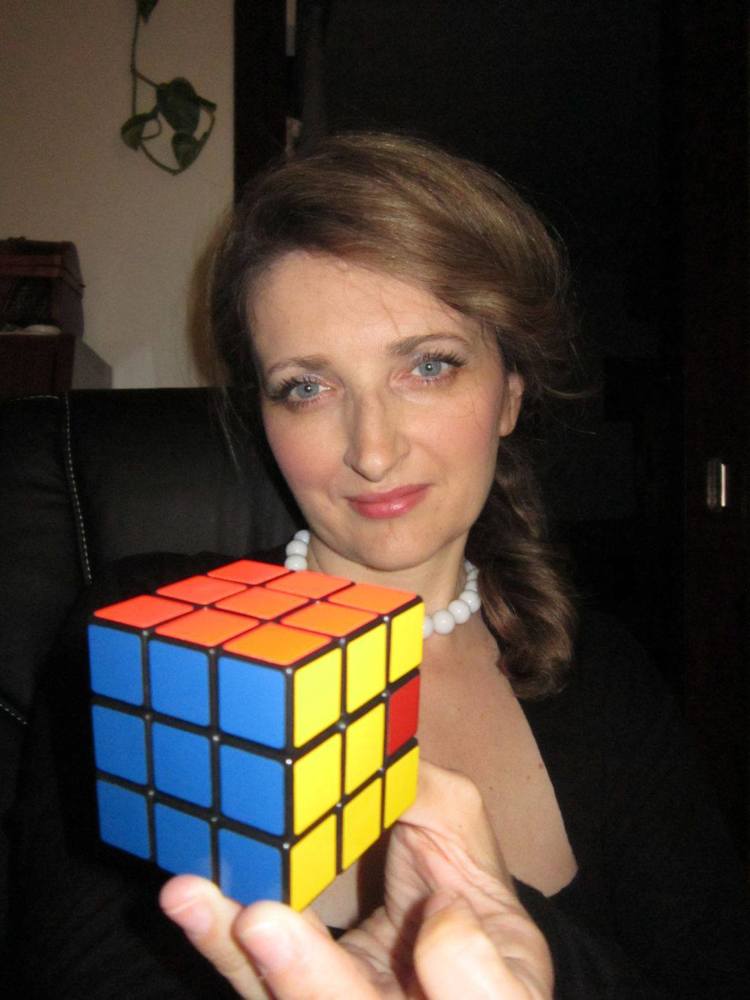 Nakon šest mjeseci zamjene, opet je na čekanju..  Možda će za nekoga zamjena opet trebati, a Željki su najbolje preporuke za njezin CV napisala djeca.