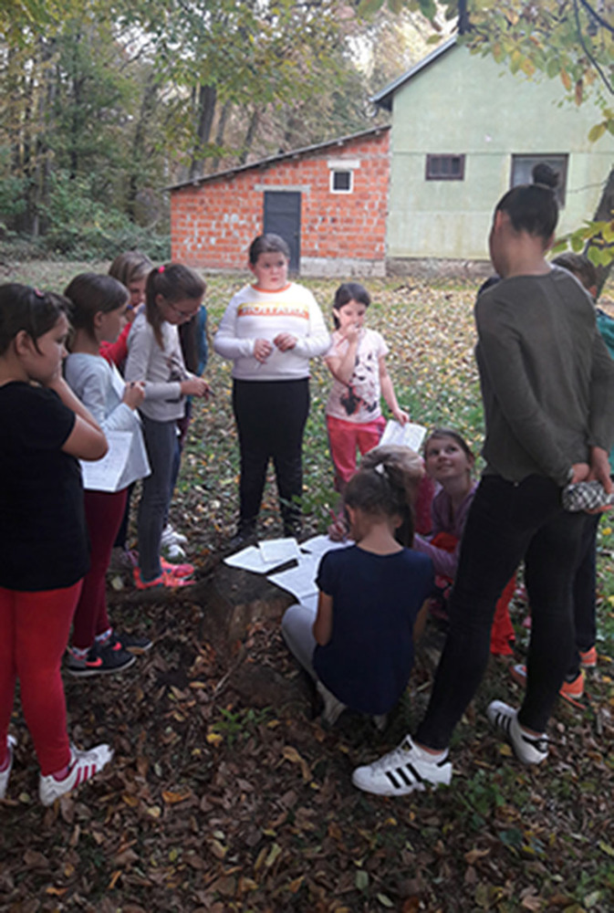  „Istraživanja u prirodi“ - Lorena Valek, Sara Humplik, Lea Paulić, Lana Oljača, Elena Grabar, Nikolina Mrak i Lana Prišć