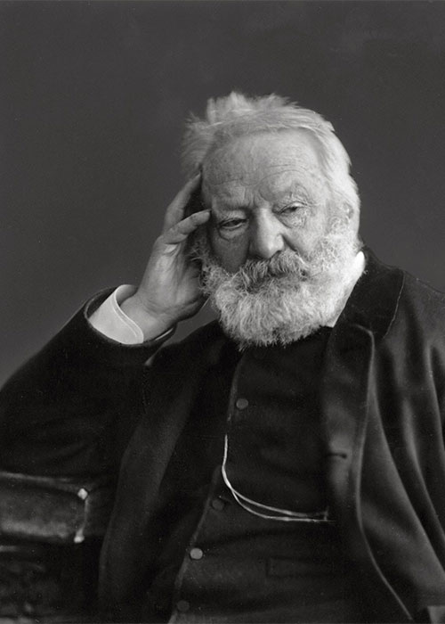 „Istinska životna sreća leži u uvjerenju da je osoba voljena; voljena zbog vlastite dobrobiti – ili možemo kazati – voljena usprkos samome sebi.“ 
Victor Hugo, francuski književnik
