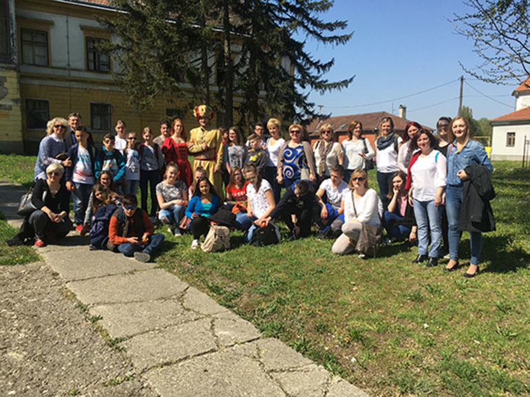 S Hurem i Sulejmanom ispred dvorca Esterhazy u Dardi