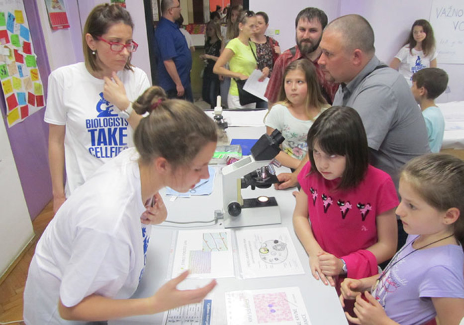 Osnovna škola Eugena Kumičića iz Velike Gorice proslavila je svoj 40. rođendan. Veselo je bilo od ranog jutra. 