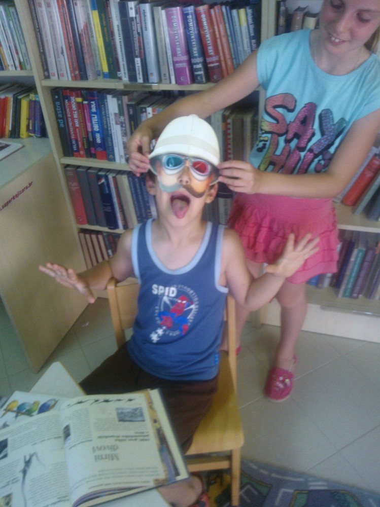 U suhopoljskoj općinskoj knjižnici Matija Gubec, na inicijativu nekolicine roditelja započele su  literarno kreativne radionice pod nazivom 