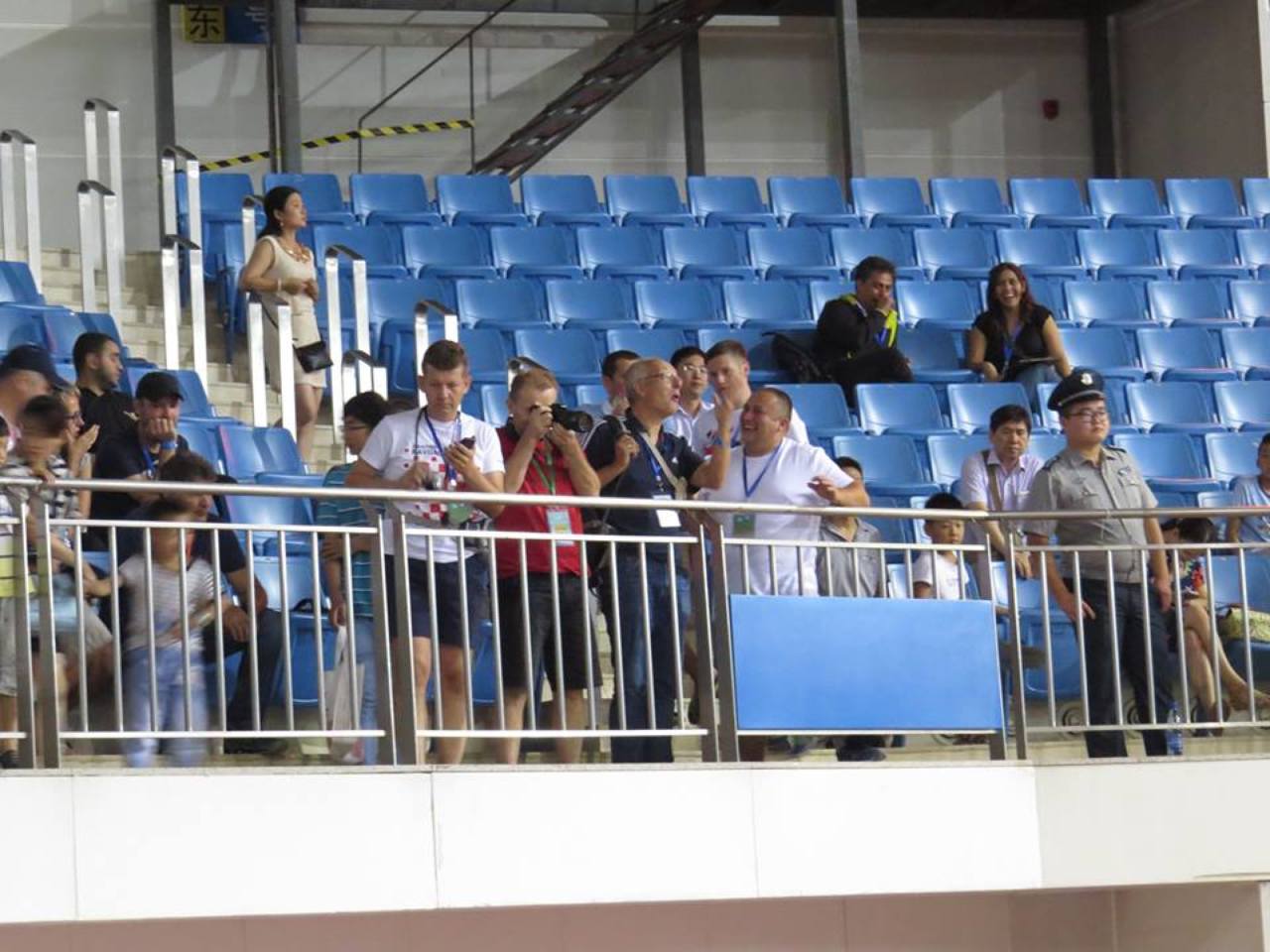 Ivica Kolarić s mentorom njemačke ekipe. Nijemci imaju po dvije ekipe u svim kategorijama.