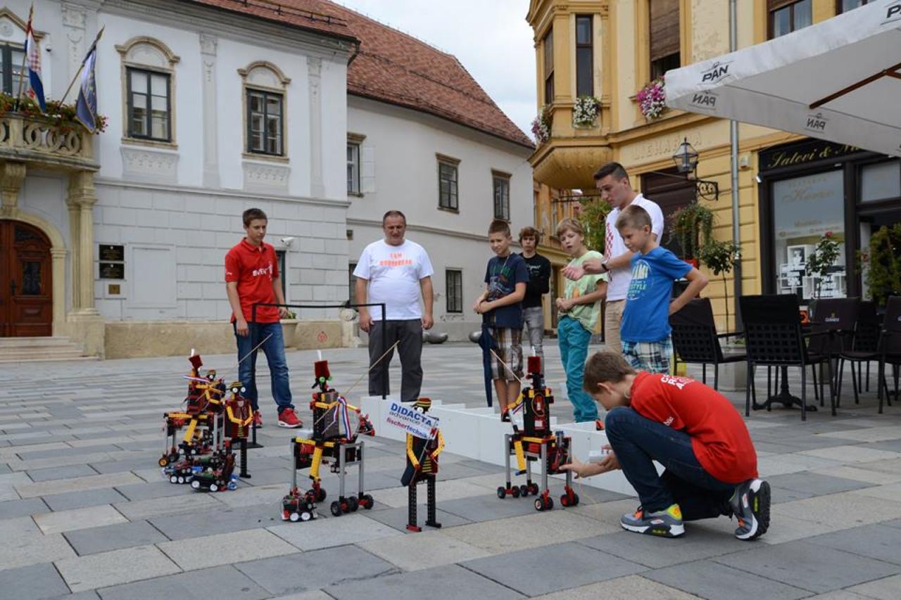 Naši će učenici u  Australiji pokazati i što je to robotička alka, ali i osim robotike svoje australsko-hrvatske domaćine poučiti o tristogodišnjoj tradiciji sinjske Alke. 