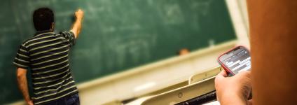 Školski portal: Pametne zemlje odustale su od digitalizacije