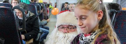 Školski portal: Djeci iz udomiteljskih obitelji omogućili vožnju vlakom s Djedom Mrazom