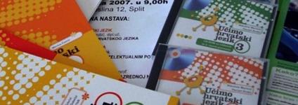 Školski portal: Srednjoškolcima po 750 kuna za udžbenike 
